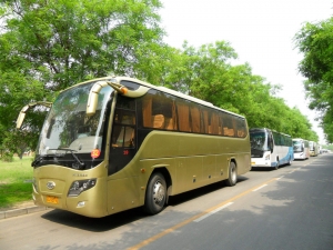 45坐 45坐大巴